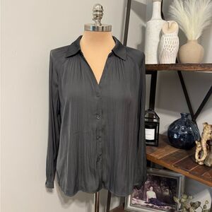 SANCTUARY Gray Collared Long Sleeve V-Neck Top Blouse Women’s Size SMALL Career
